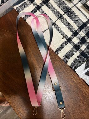 Pink Gradient set of Phone Lanyard & wrist strap.
